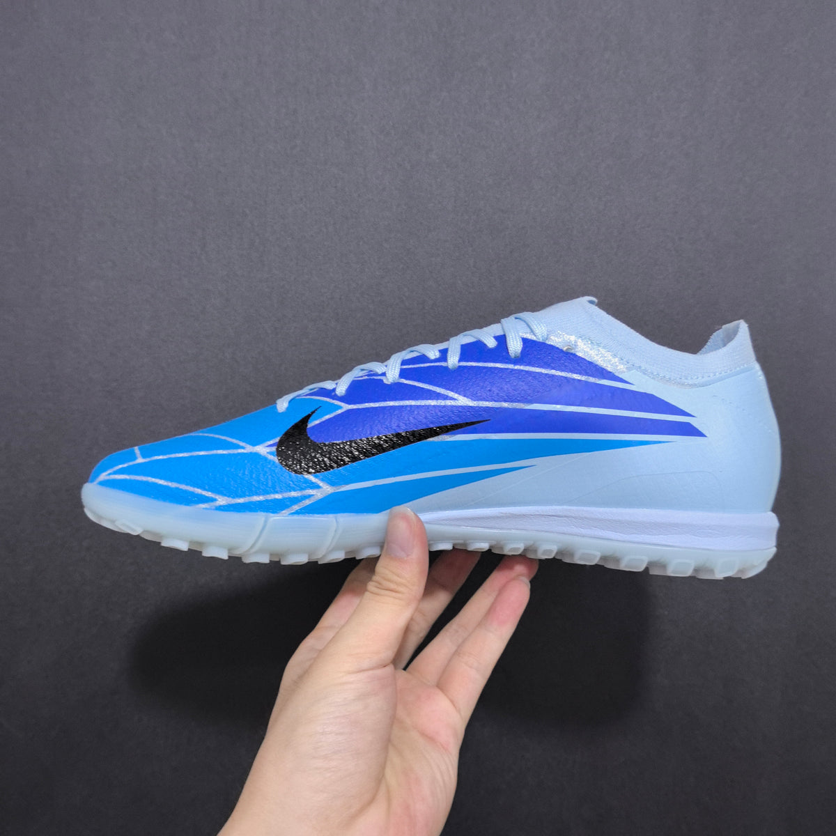 Chuteira Society Nike Air Zoom Mercurial Vapor 16 TF Elite + Brindes