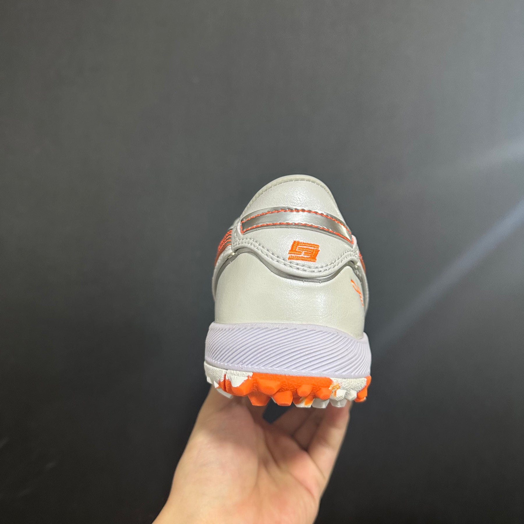 Chuteira Society Asics Japan TF Elite + Brindes