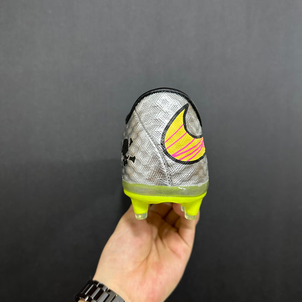 Chuteira Campo Nike Hypervenom Phantom fg Elite + Brindes