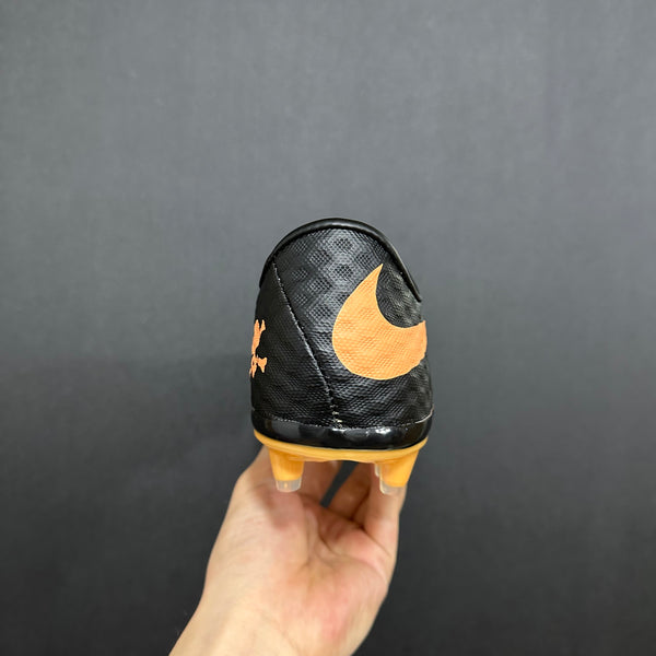 Chuteira Campo Nike Hypervenom Phantom fg Elite + Brindes
