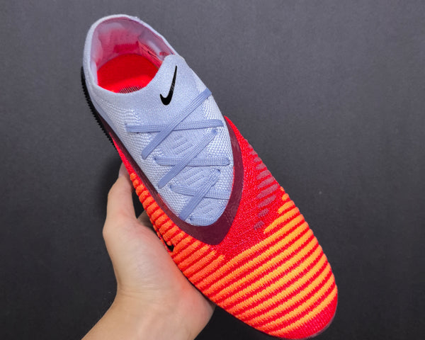 Chuteira Campo Nike Phantom GX 6 SG Elite + Brindes