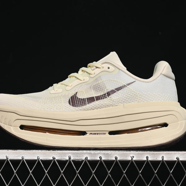 Tênis Nike Air Zoom Vomero Premium