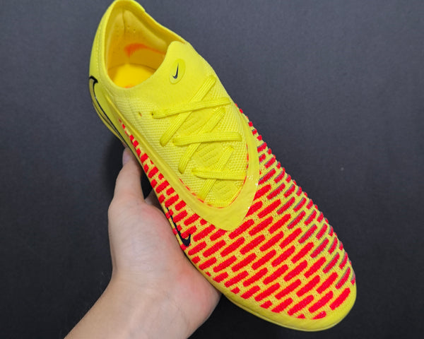 Chuteira Campo Nike Phantom GX 6 FG Elite + Brindes