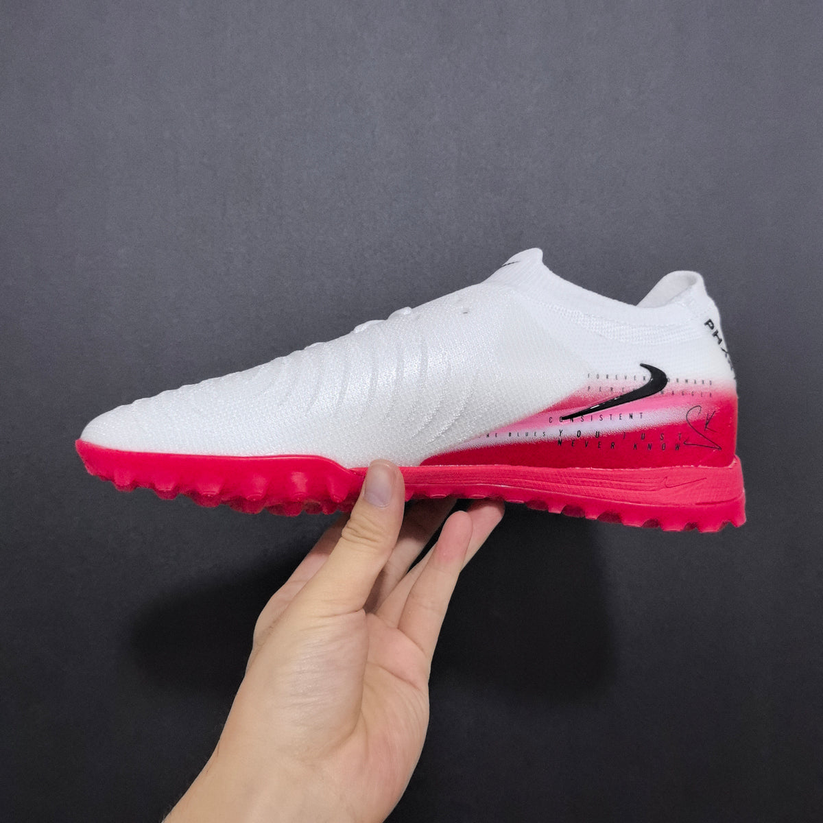 Chuteira Society Nike Phantom Luna TF 2 Elite + Brindes