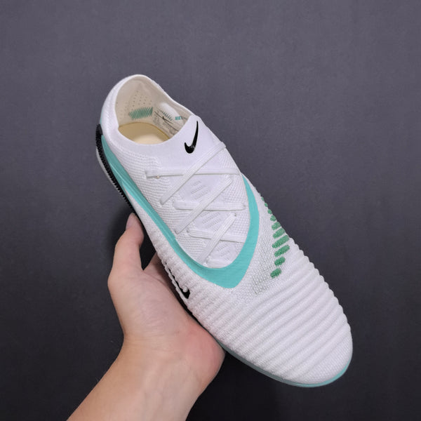 Chuteira Campo Nike Phantom GX 6 FG Elite + Brindes
