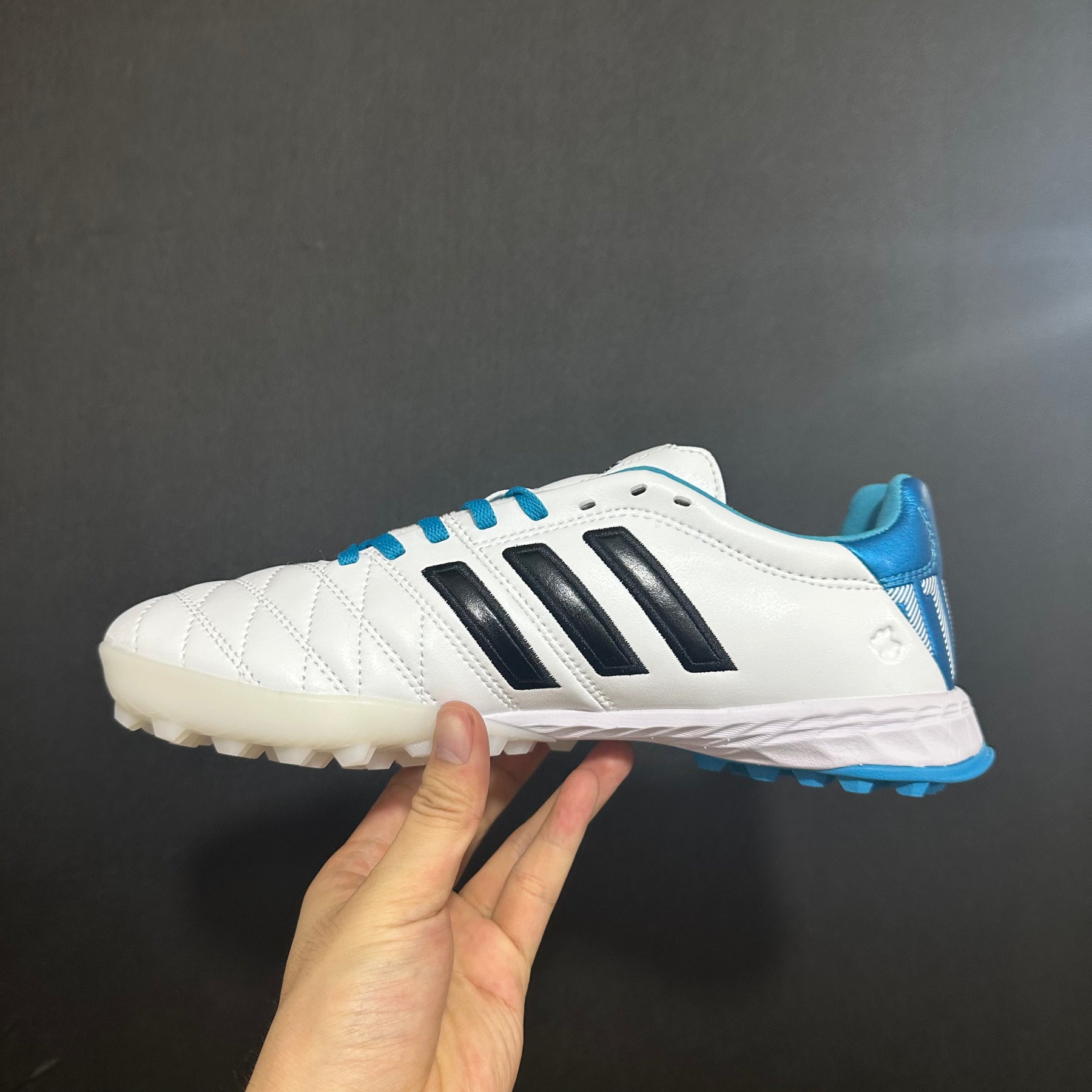 Chuteira Society Adidas Toni Kroos 11PRO TF Elite + Brindes