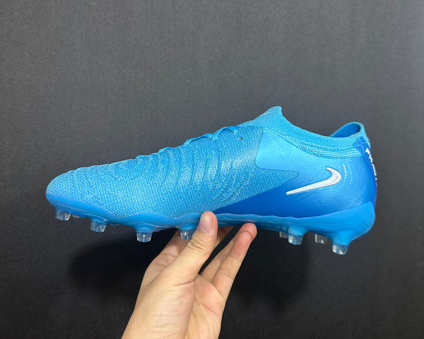 Chuteira Campo Nike Phantom Luna 2 AG Elite + Brindes