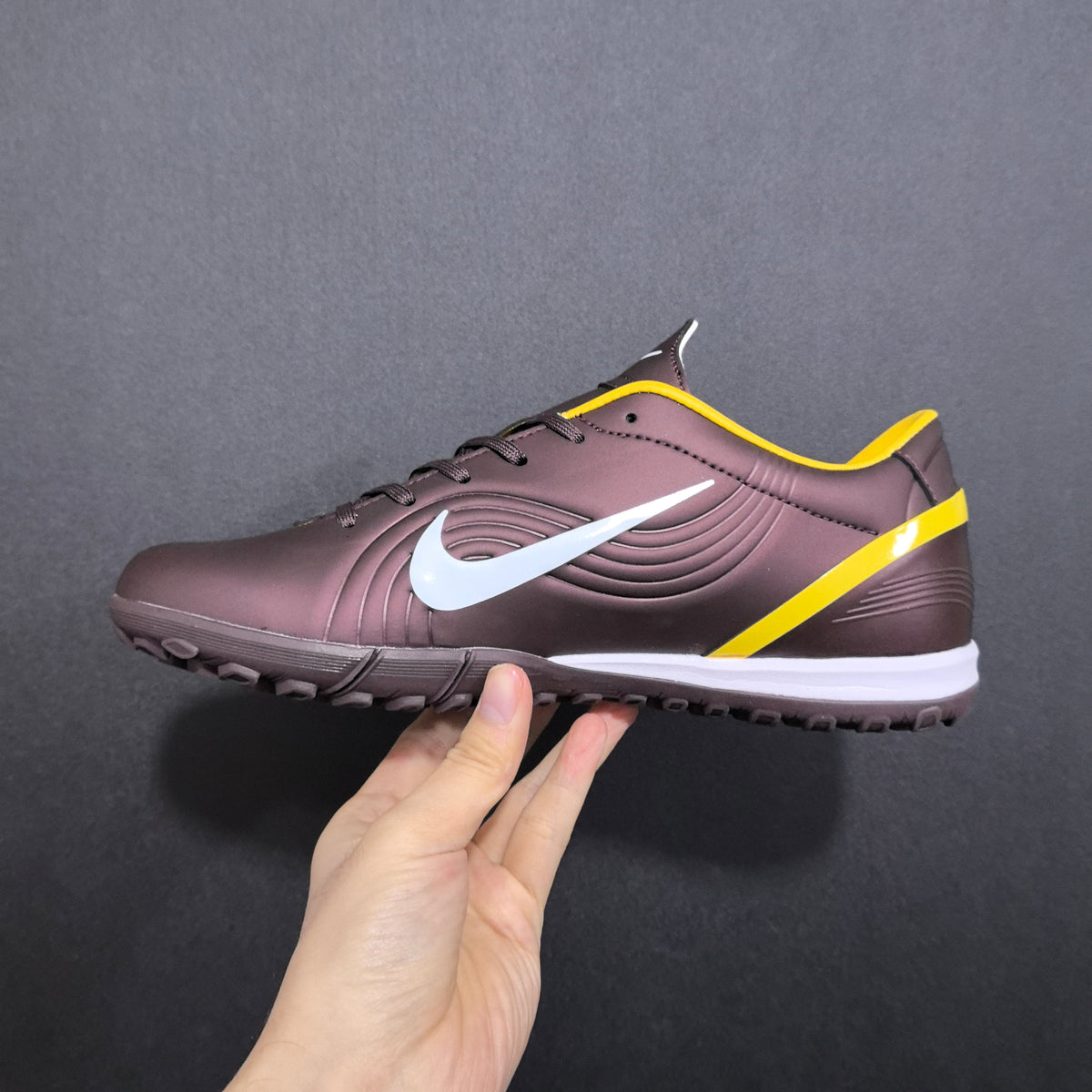 Chuteira Society Nike Mercurial Vapor 1 (RONALDO) TF Elite + Brindes