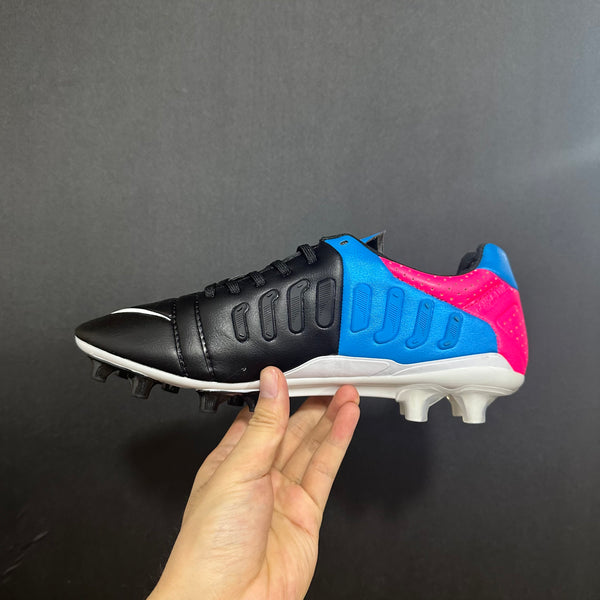 Chuteira Campo Nike CTR360 Maestri III FG + Brindes