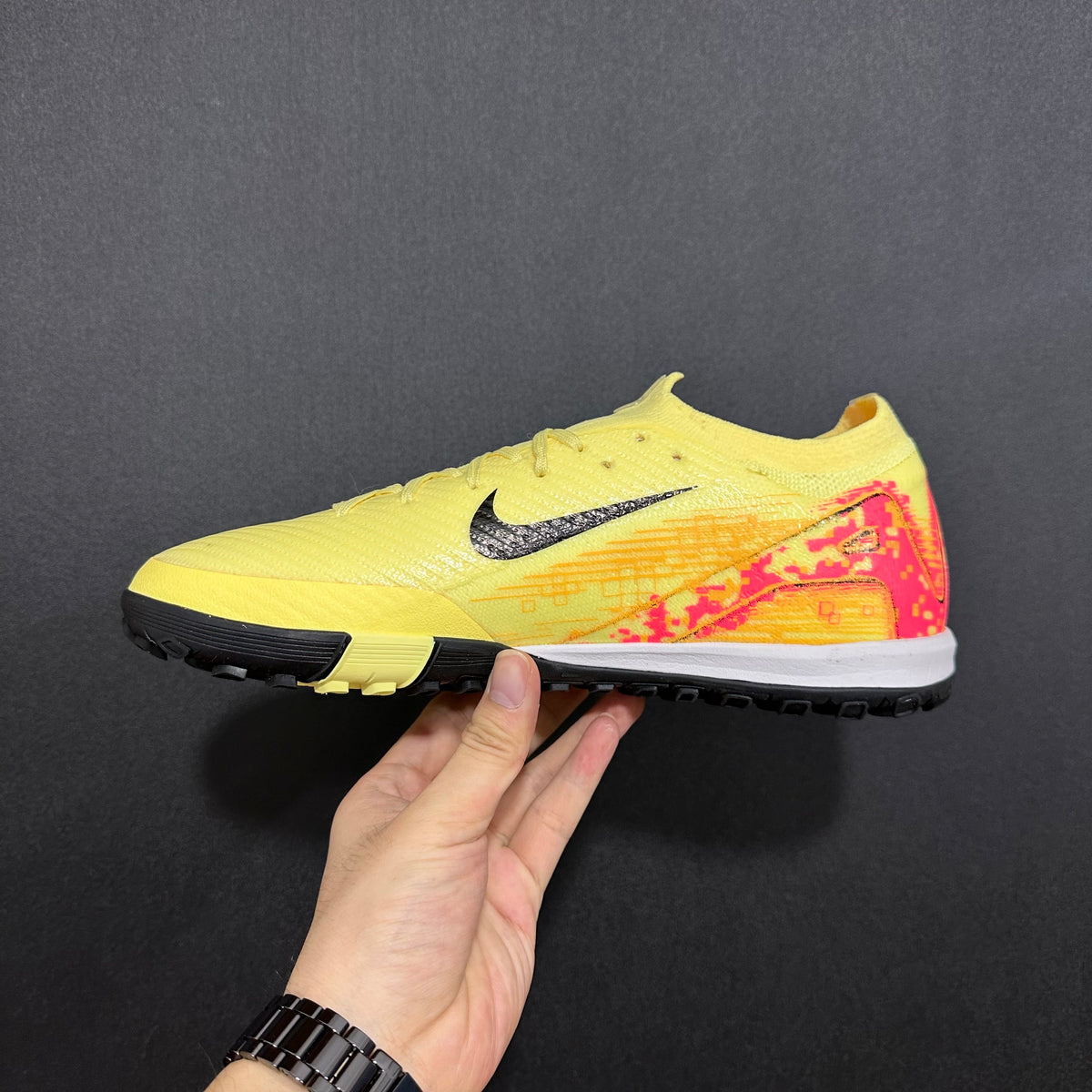 Chuteira Society Nike Air Zoom Mercurial Vapor 16 TF Elite + Brindes Exclusivos