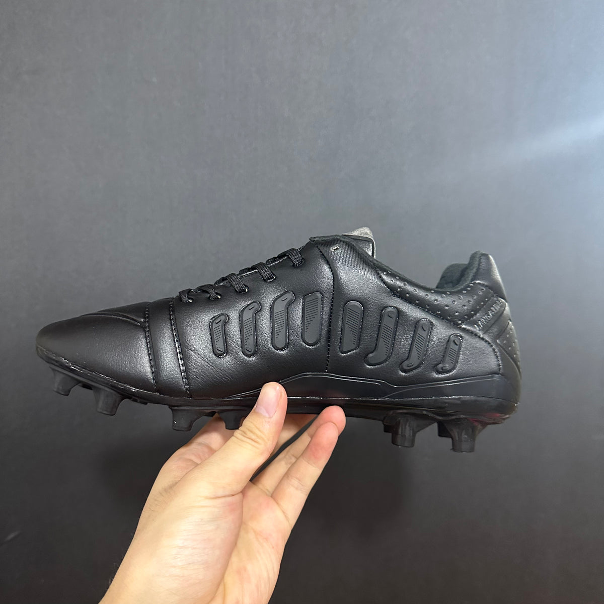 Chuteira Campo Nike CTR360 Maestri III FG + Brindes