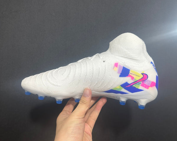Chuteira Campo Nike Phantom Luna 2 AG Elite + Brindes