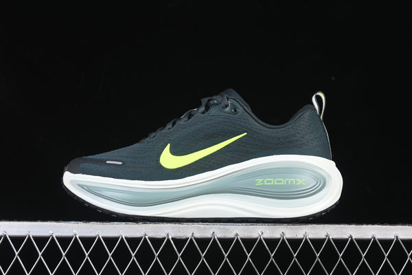 Tênis Nike Air Zoom Vomero Plus