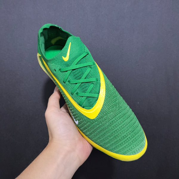 Chuteira Campo Nike Phantom GX 6 FG Elite + Brindes