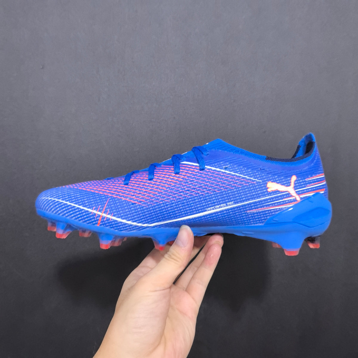 Chuteira Campo Puma Ultra 5 FG Elite + Brindes