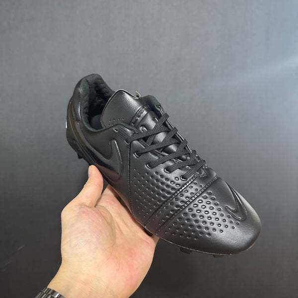 Chuteira Campo Nike CTR360 Maestri III FG + Brindes