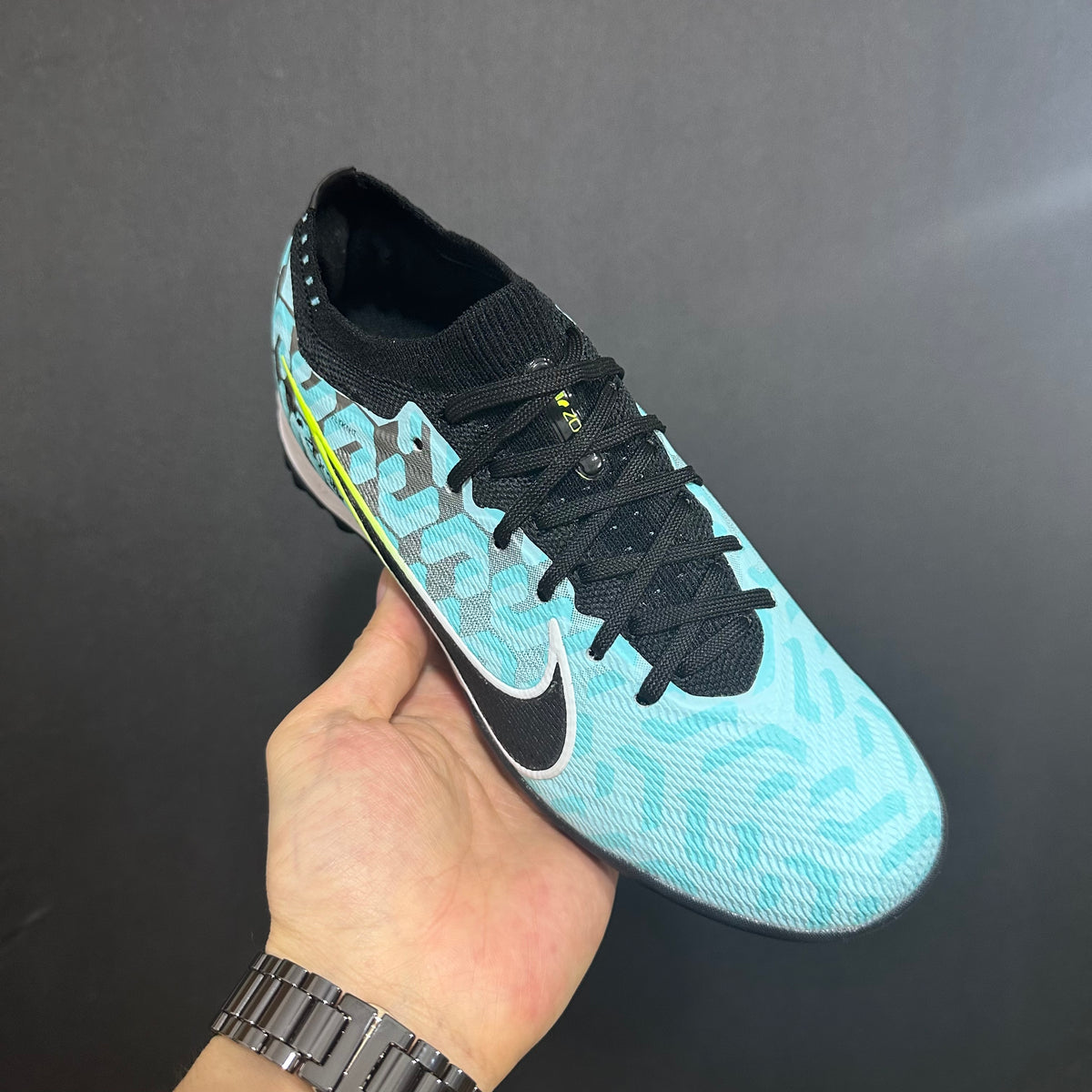 Chuteira Society Nike Air Zoom Mercurial Vapor 15 TF Elite + Brindes