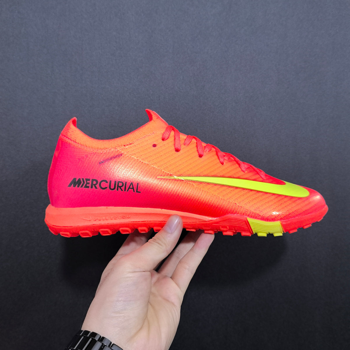 Chuteira Society Nike Air Zoom Mercurial Vapor 16 TF Elite + Brindes