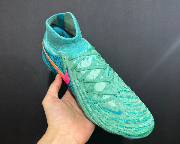 Chuteira Campo Nike Phantom Luna 2 AG Elite + Brindes