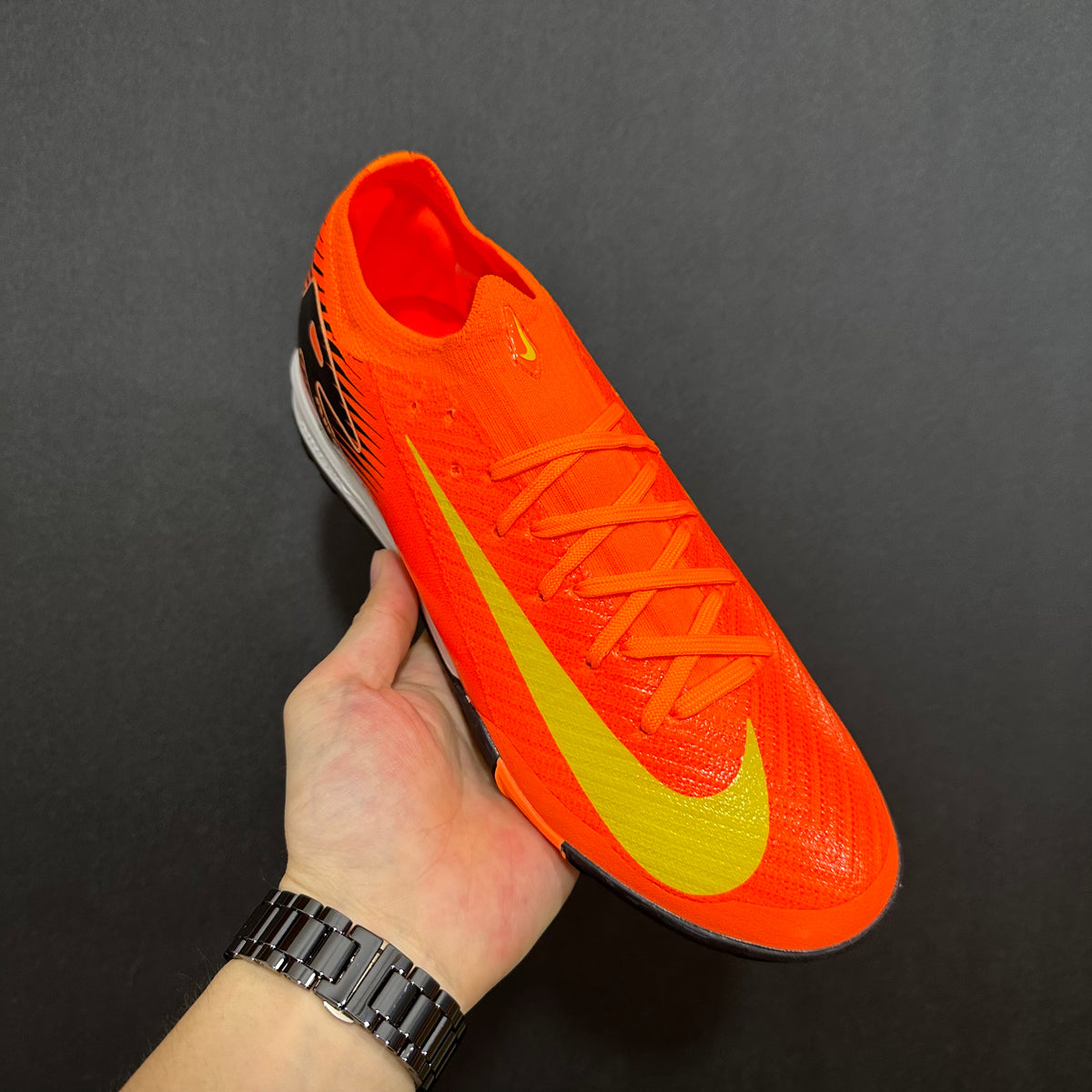 Chuteira Society Nike Air Zoom Mercurial Vapor 16 TF Elite + Brindes Exclusivos