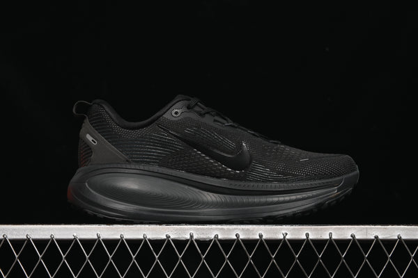 Tênis Nike Air Zoom Vomero Plus