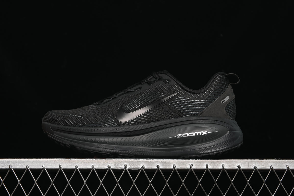 Tênis Nike Air Zoom Vomero Plus