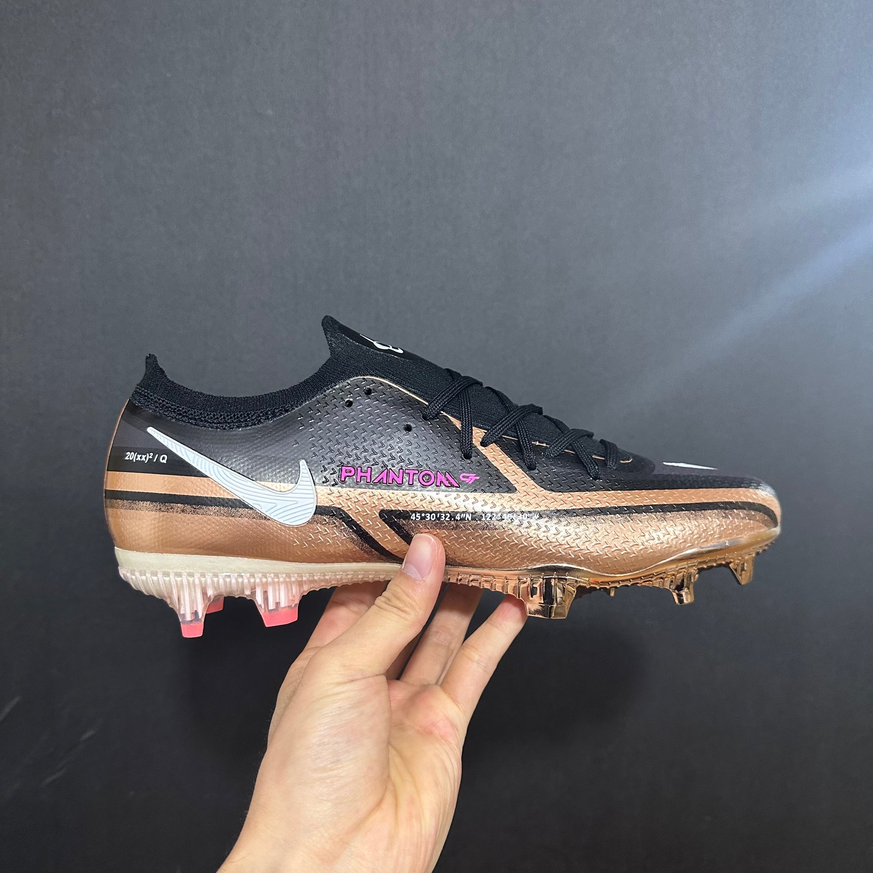 Chuteira Campo Nike Phantom GT Elite + Brindes Exclusivos
