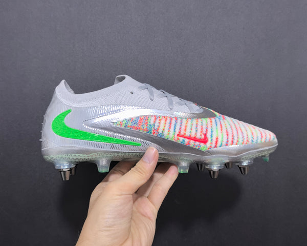 Chuteira Campo Nike Phantom GX 6 SG Elite + Brindes