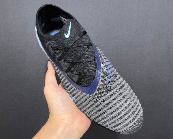 Chuteira Campo Nike Phantom GX 6 SG Elite + Brindes