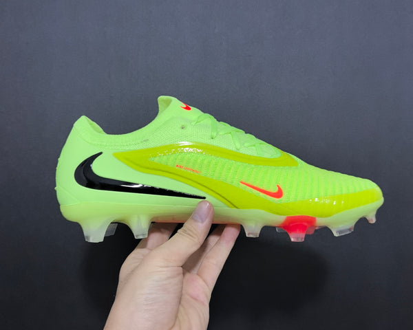 Chuteira Campo Nike Phantom GX 6 FG Elite + Brindes