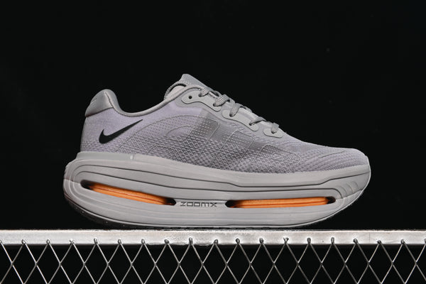 Tênis Nike Air Zoom Vomero Premium