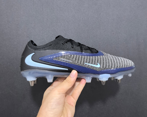 Chuteira Campo Nike Phantom GX 6 SG Elite + Brindes