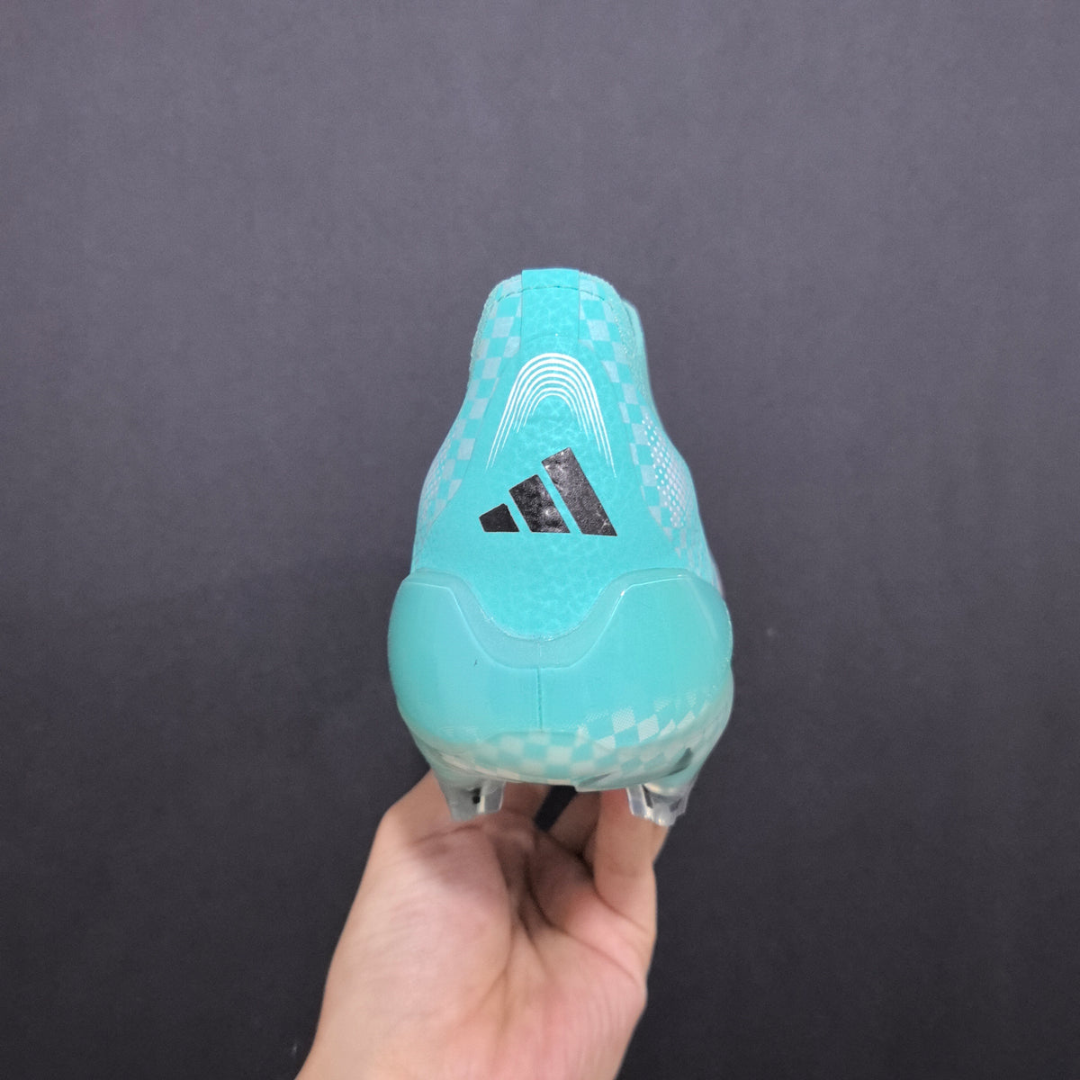 Chuteira Campo Adidas Predator+ FG Elite + Brindes