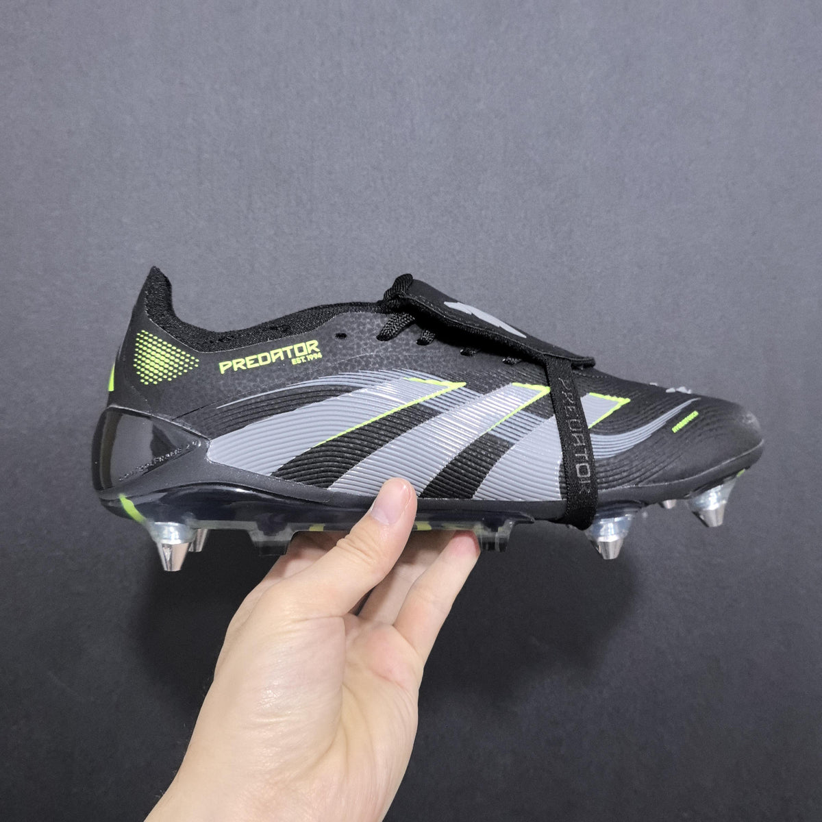 Chuteira Campo Adidas Predator SG Elite + Brindes
