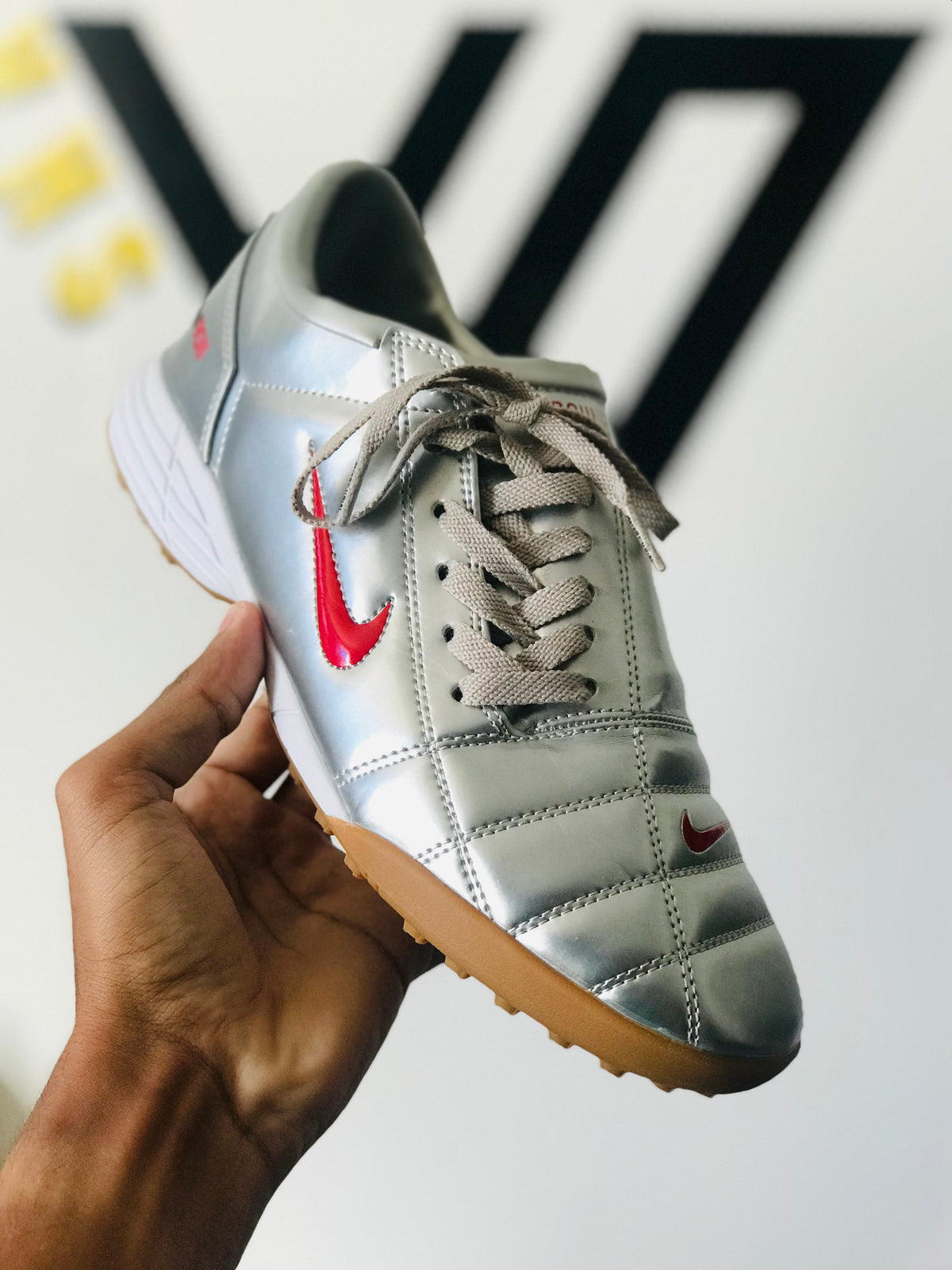 Chuteira Society Nike Total 90 TF + Brindes