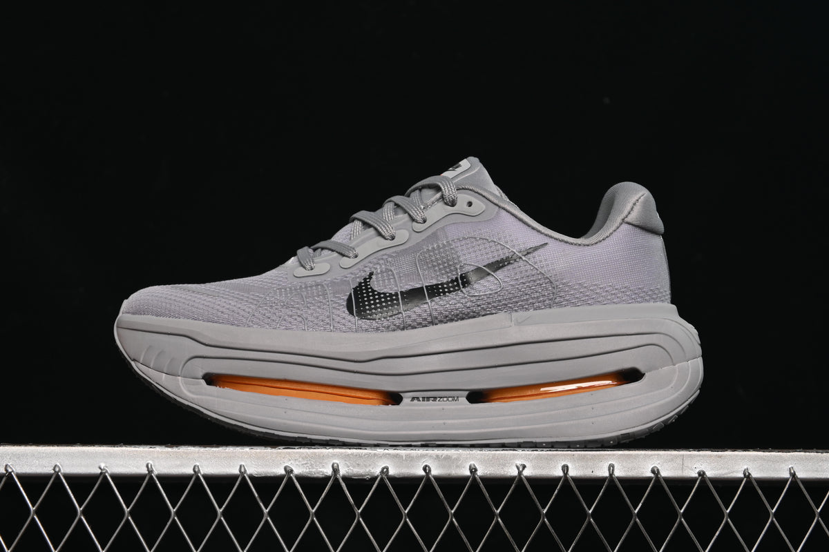 Tênis Nike Air Zoom Vomero Premium