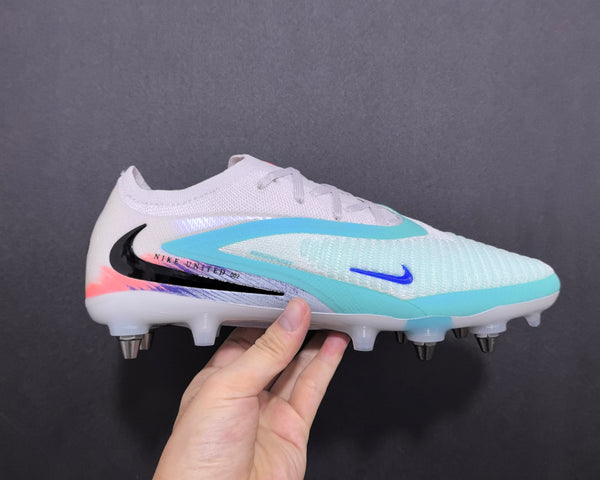 Chuteira Campo Nike Phantom GX 6 SG Elite + Brindes