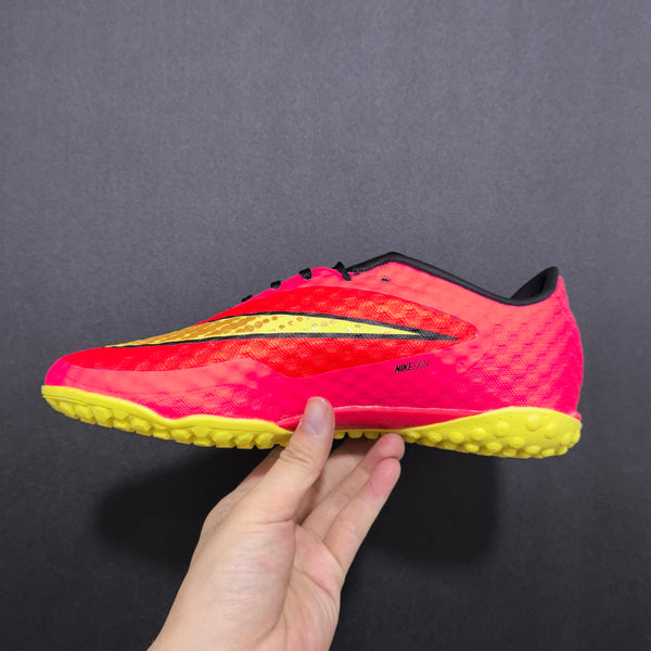 Chuteira Society Nike Hypervenom Phantom I TF Elite + Brindes