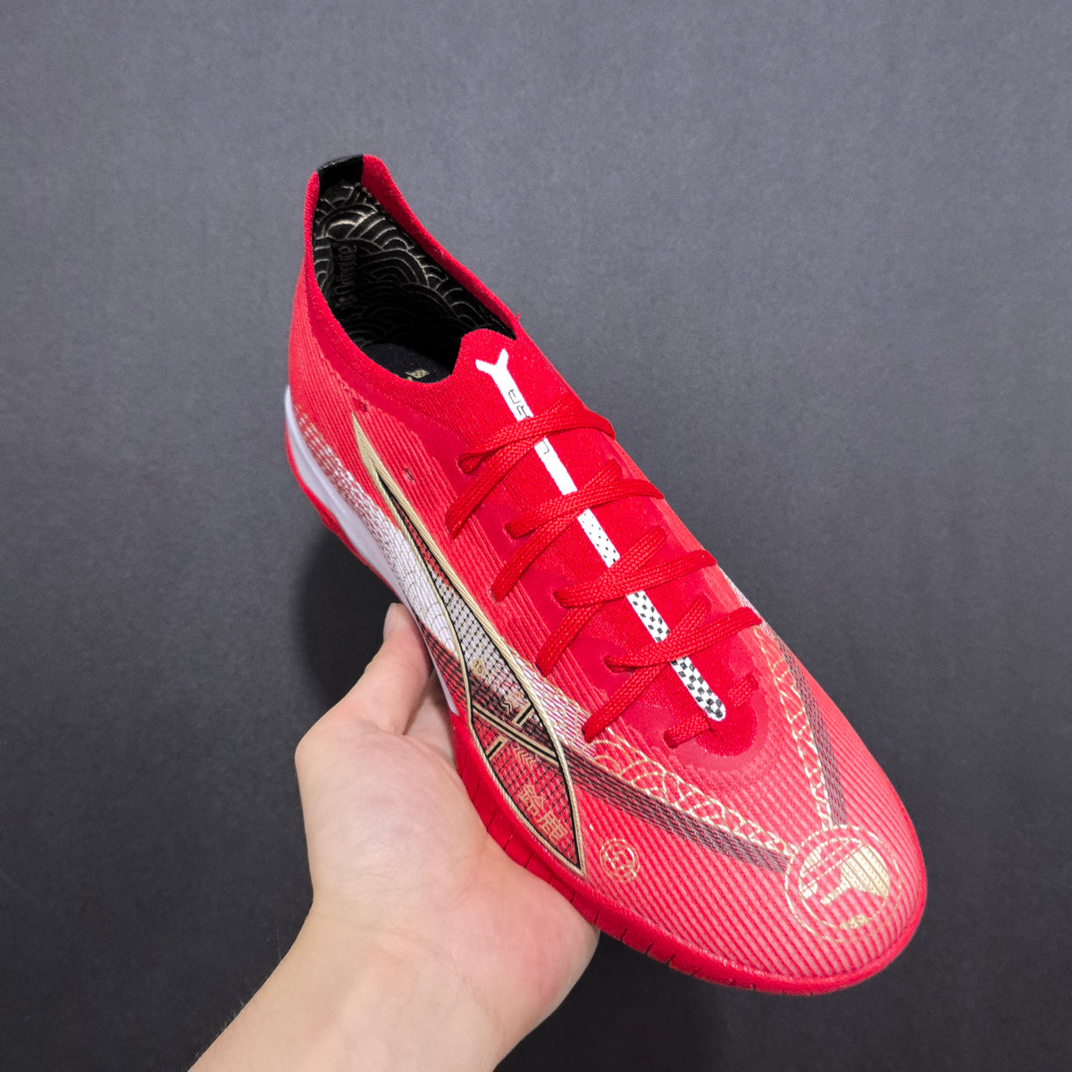 Chuteira Society Puma Ultra 5 TF Elite + Brindes