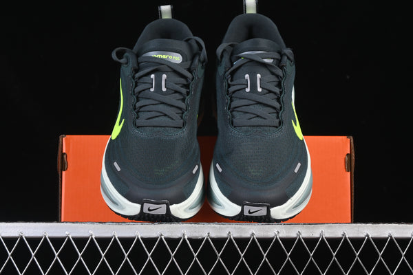 Tênis Nike Air Zoom Vomero Plus