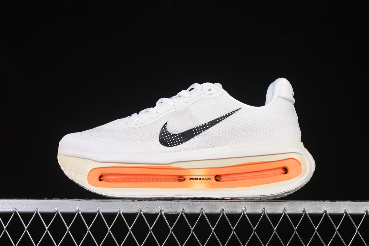 Tênis Nike Air Zoom Vomero Premium