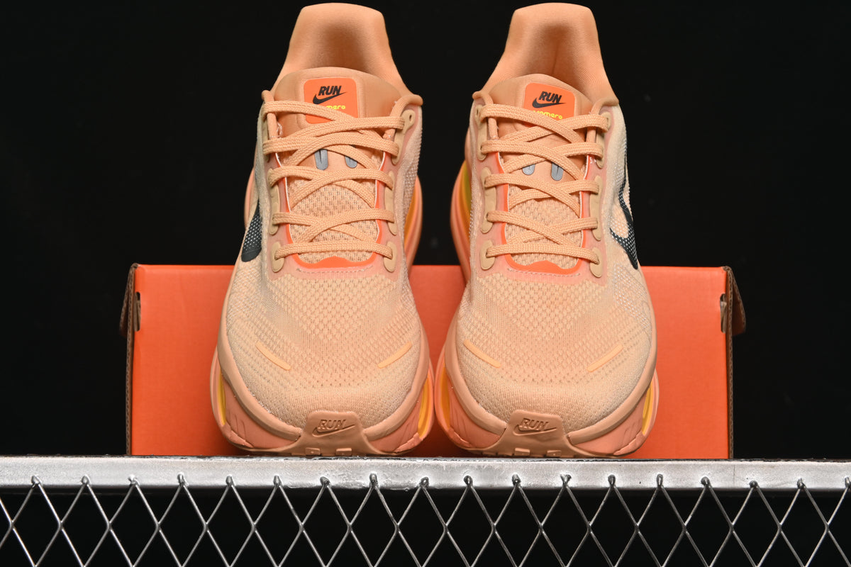 Tênis Nike Air Zoom Vomero Premium