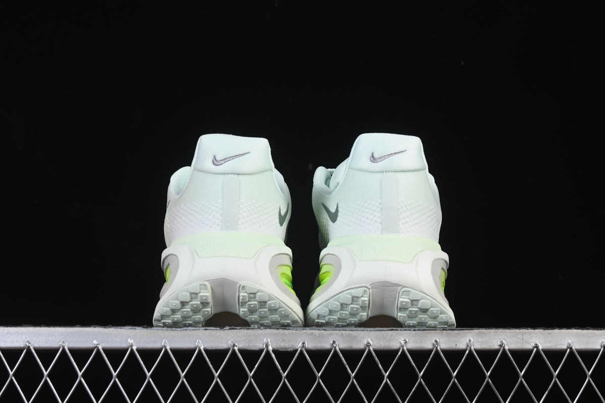 Tênis Nike Air Zoom Vomero Premium