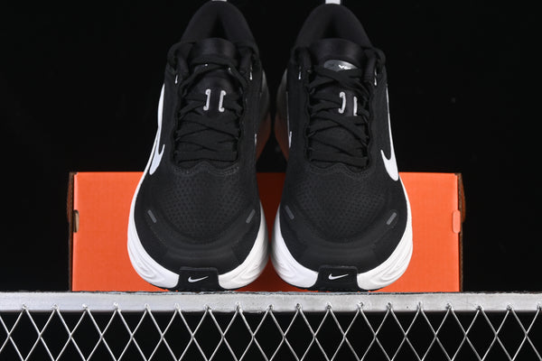 Tênis Nike Air Zoom Vomero Plus