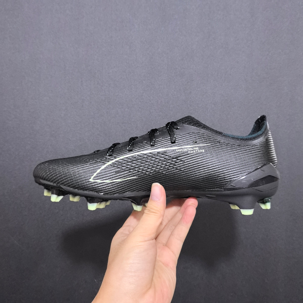 Chuteira Campo Puma Ultra 5 FG Elite + Brindes