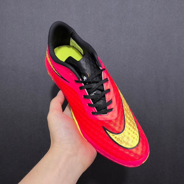 Chuteira Society Nike Hypervenom Phantom I TF Elite + Brindes