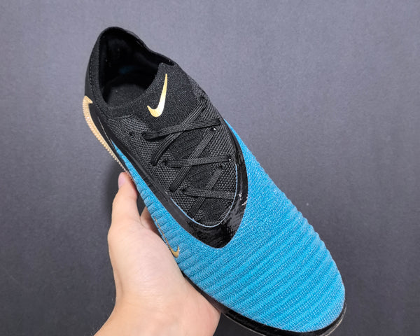 Chuteira Campo Nike Phantom GX 6 FG Elite + Brindes