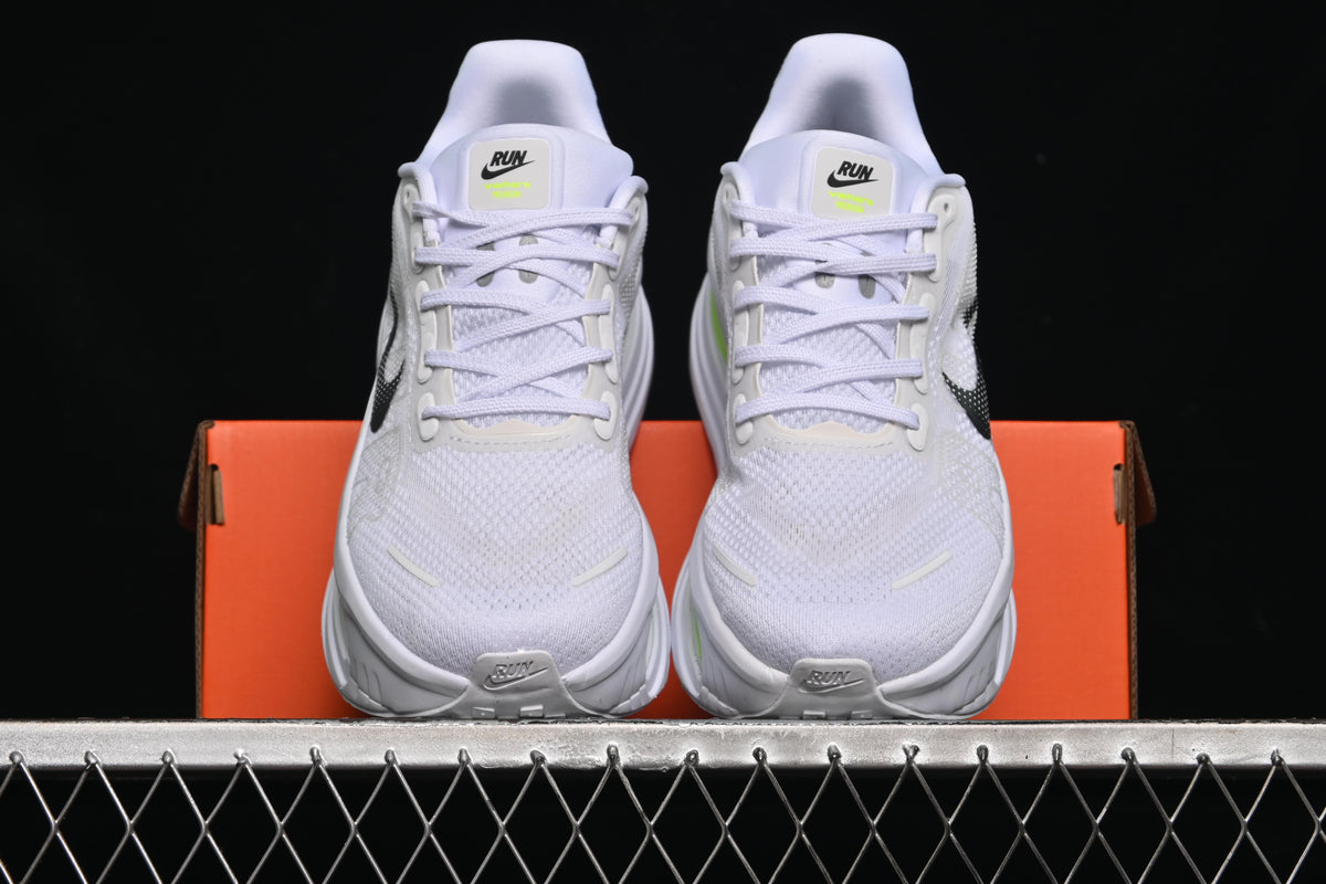 Tênis Nike Air Zoom Vomero Premium