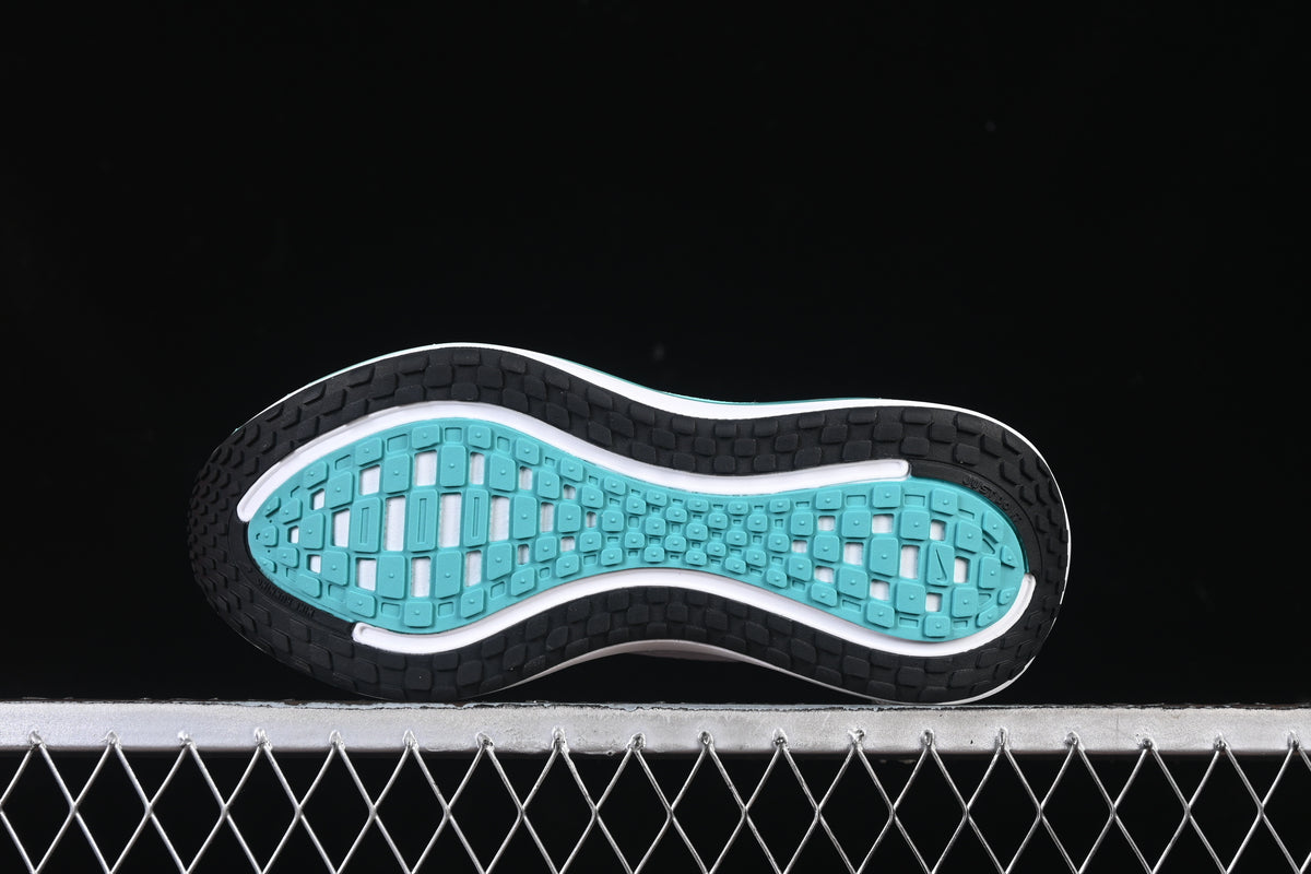 Tênis Nike Air Zoom Vomero Plus