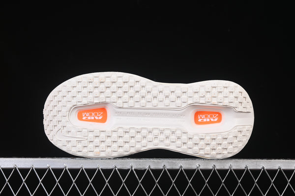 Tênis Nike Air Zoom Vomero Premium